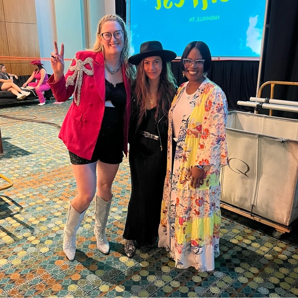 I’M LIVE (@krs0716) ~ LIKE THIS LISTING FOR LIVE SHOW NOTIFICATION - Picture 16 of 17